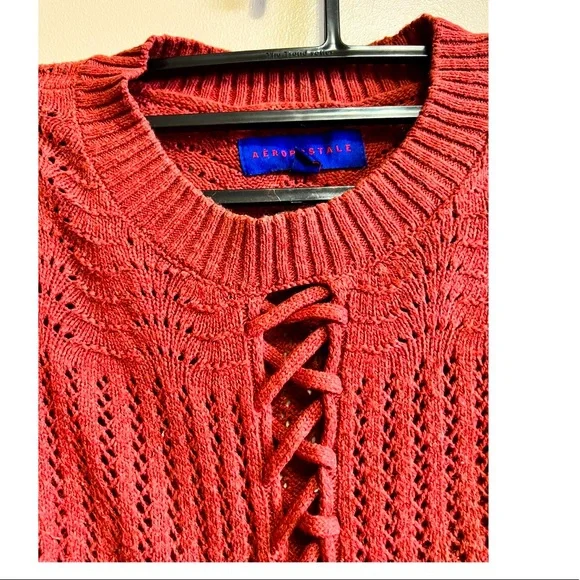 Top - Picture 2 of 2